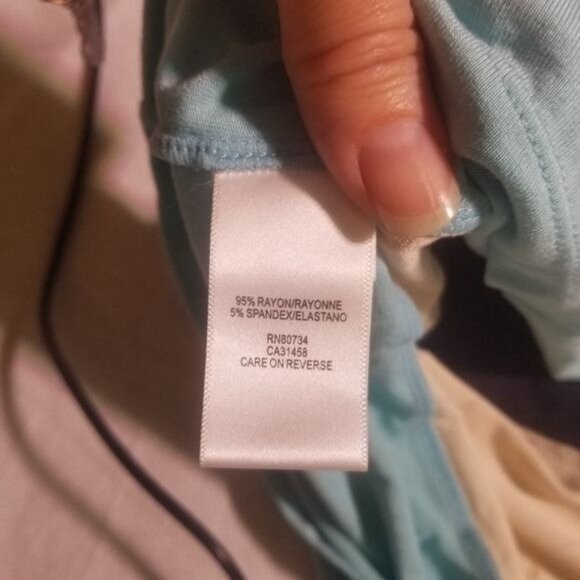 BCBGMaxAzria Colorblock Halter‎ Sundress Sz S Stretch Knit Casual Beachy Picnic - Picture 4 of 6